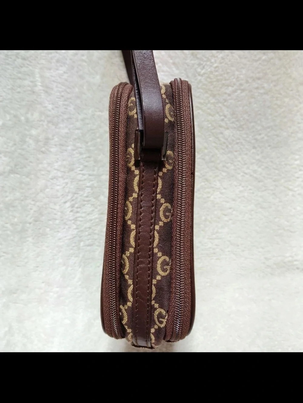 Gucci Brown GG Monogram Messenger Crossbody